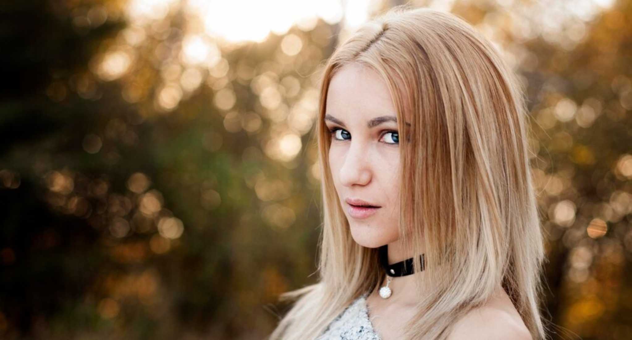 15. Sunset Blonde Wolf Cut