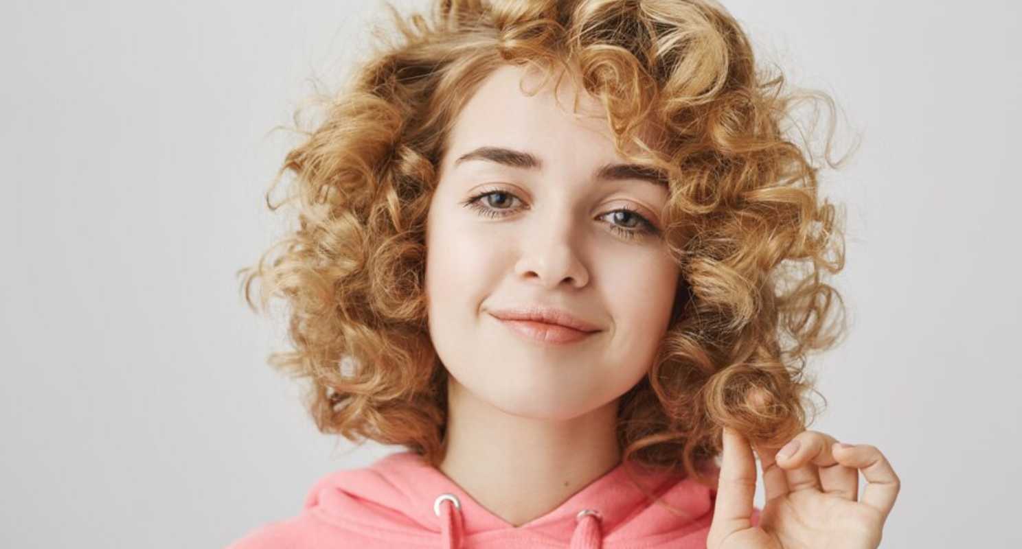 3. Curly Chopped Fluffy Bob Haircuts